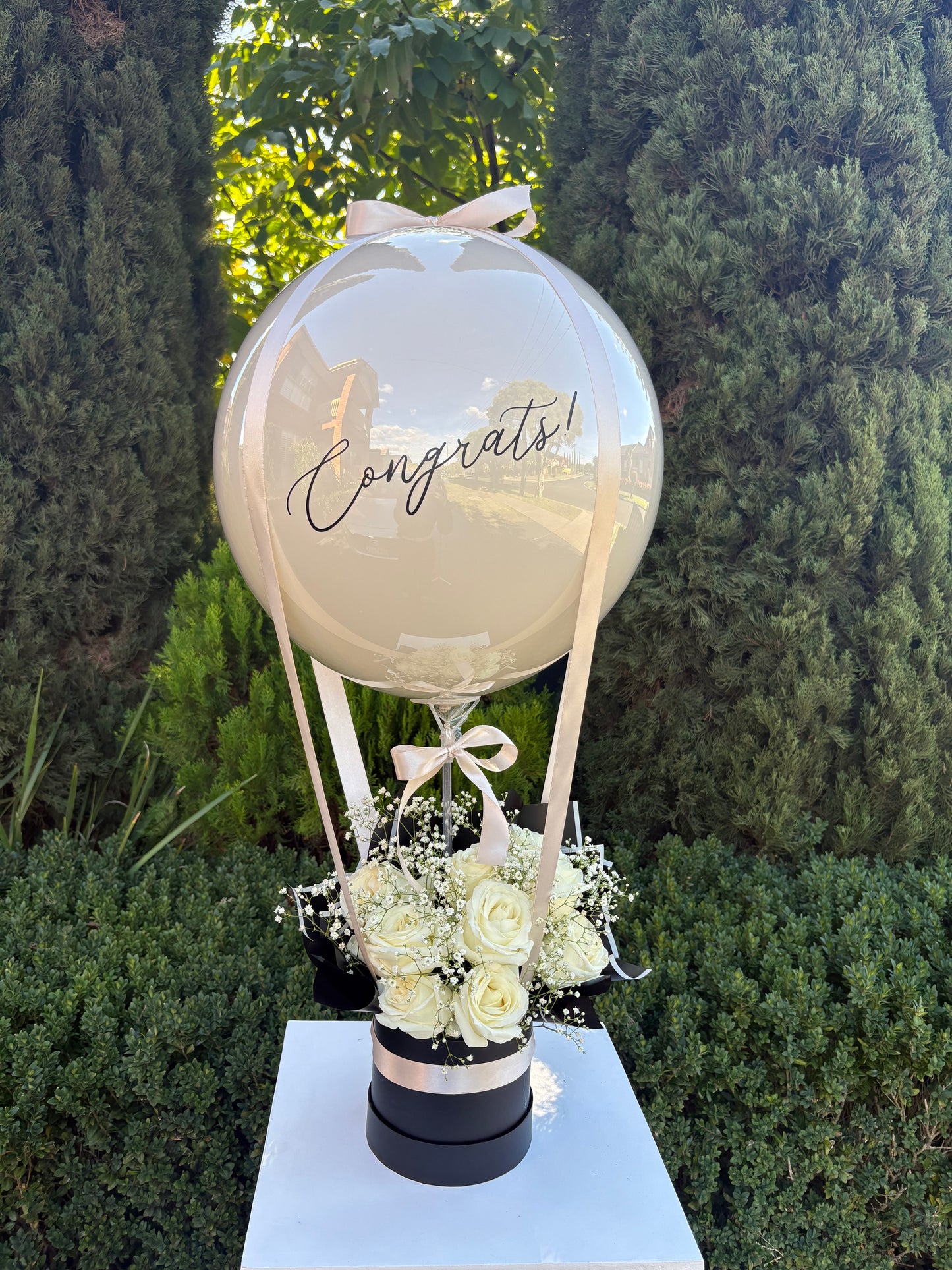 Fresh Roses with Forrero Balloon Bundle