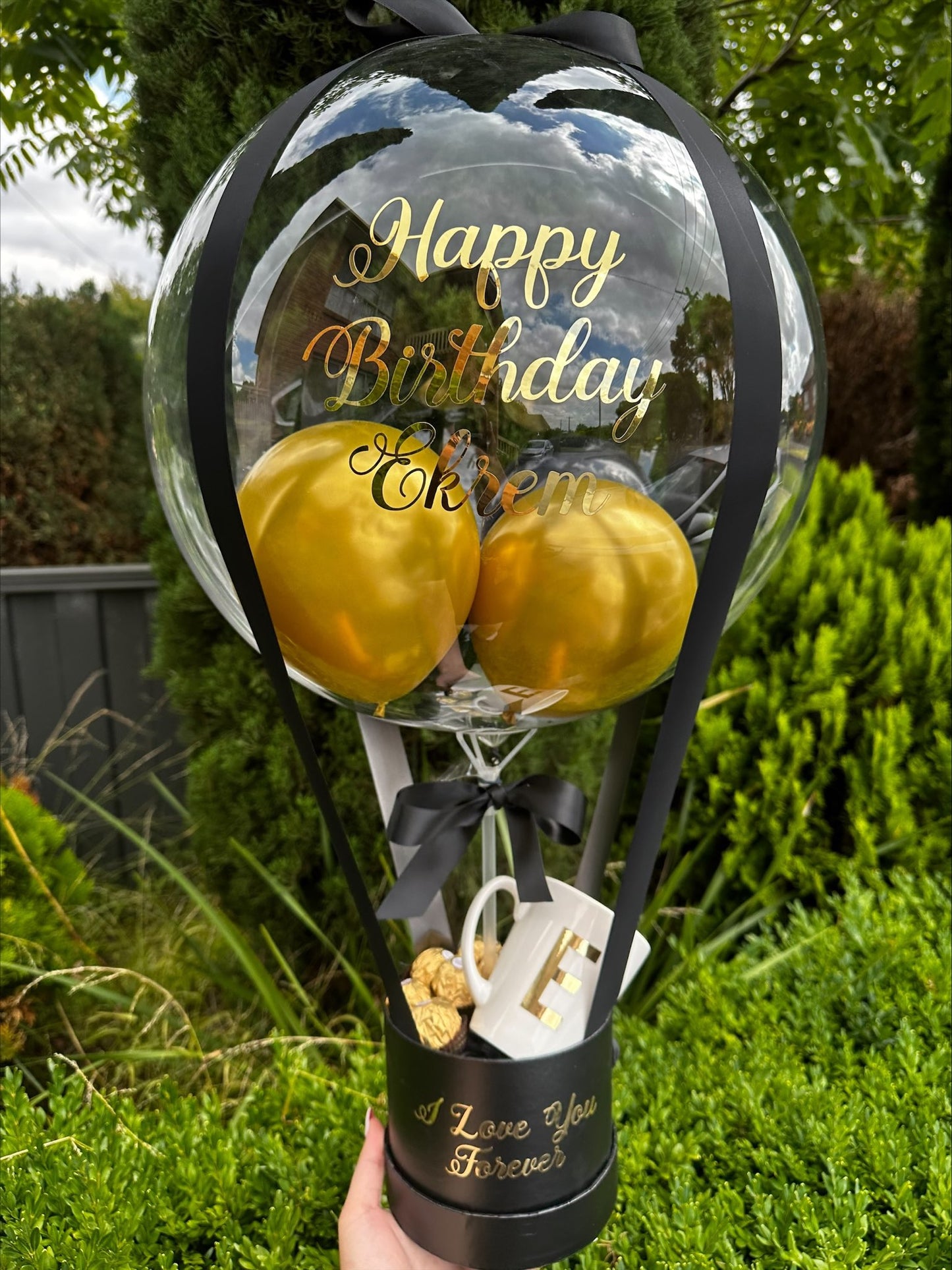 Forrero and Custom Mug Balloon Bundle