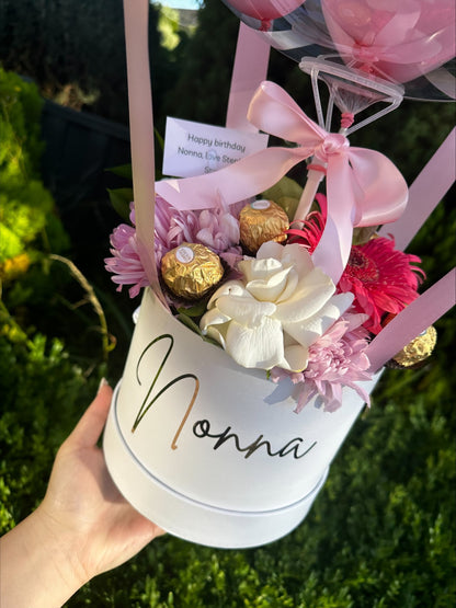 Fresh Flower and Forrero Balloon Bundle (General Mix)